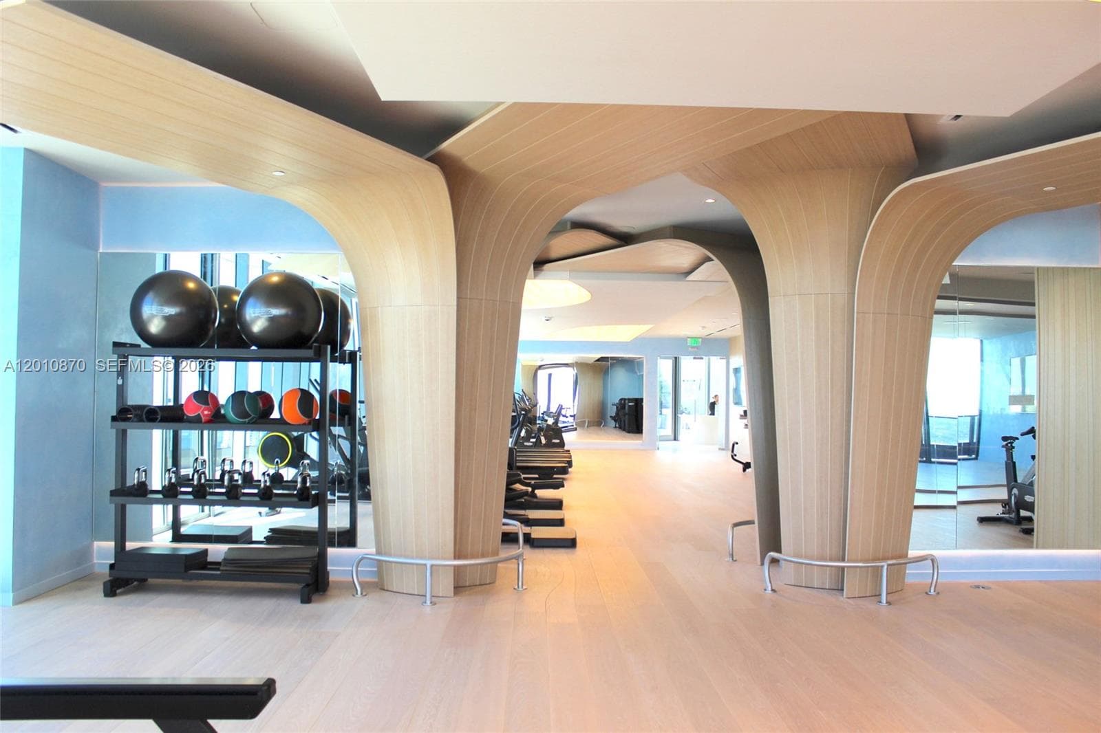 1000 Brickell Plaza # 5908, Miami FL 33131 — 33