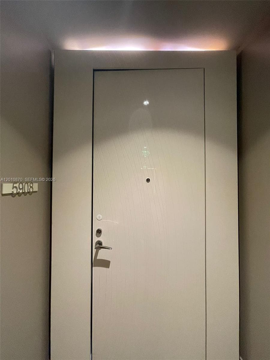 1000 Brickell Plaza # 5908, Miami FL 33131 — 8