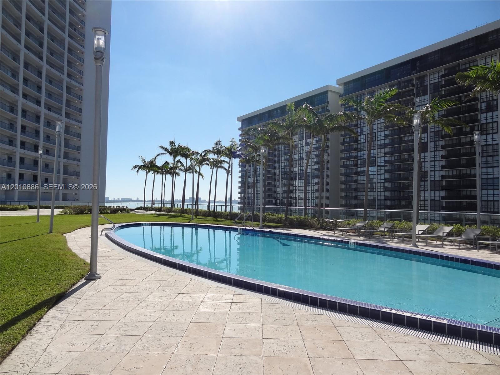 601 NE 36th St # 1705, Miami FL 33137 — 27
