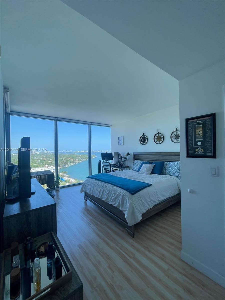 601 NE 36th St # 1705, Miami FL 33137 — 10