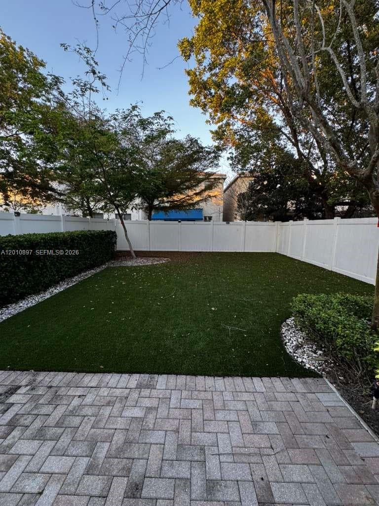 Champion Lakes, Miami, FL — 18