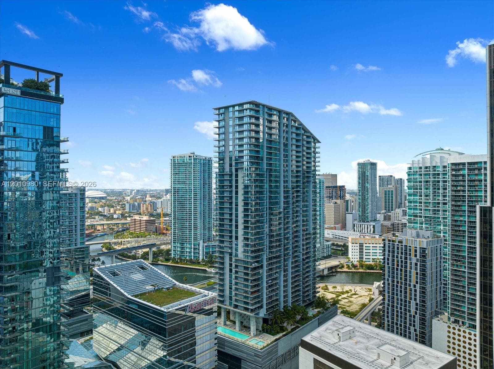 68 SE 6th St # 2304, Miami FL 33131 — 20