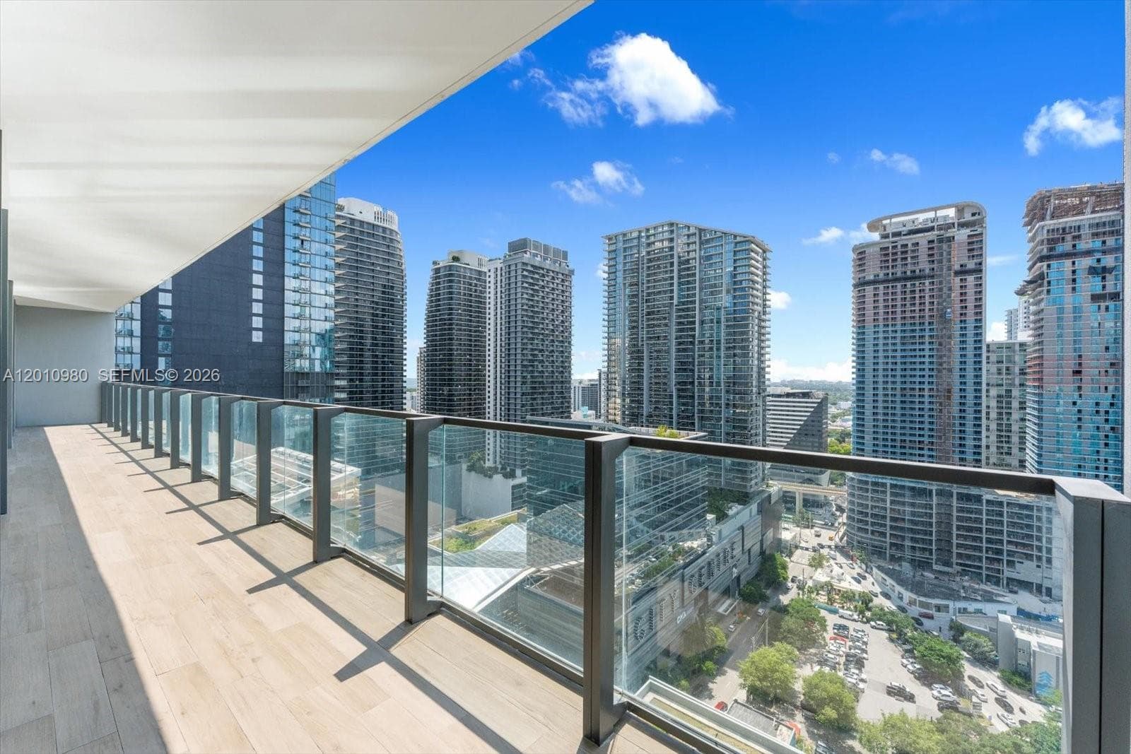 68 SE 6th St # 2304, Miami FL 33131 — 14