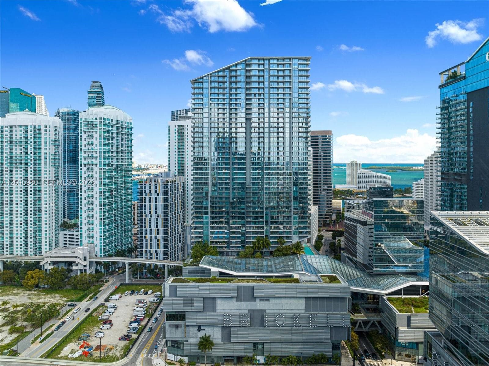 68 SE 6th St # 2304, Miami FL 33131 — 19