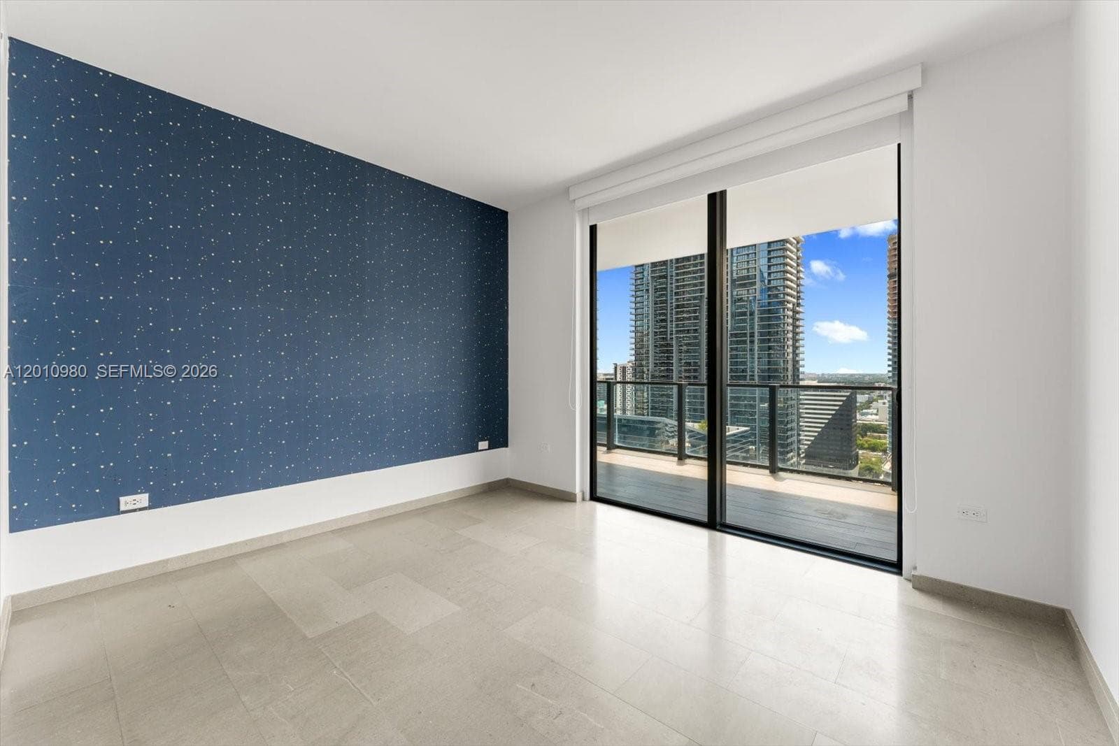 68 SE 6th St # 2304, Miami FL 33131 — 8