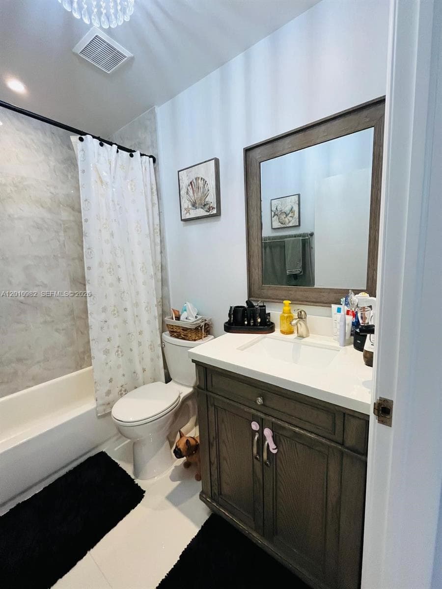 7817 W 36th Ave # 204, Hialeah FL 33018 — 8
