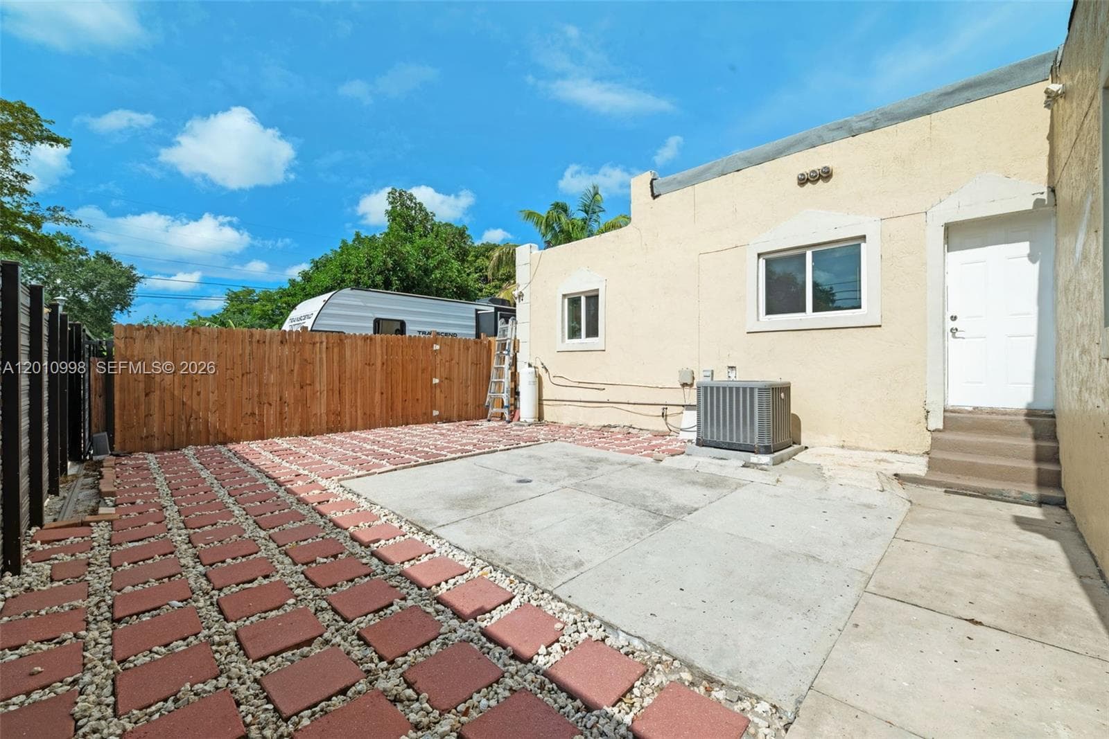 1199 NW 121st St, North Miami FL 33168 — 19