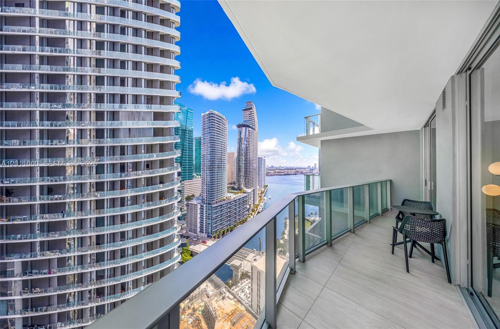 77 SE 5TH ST # 3305, Miami FL 33131 — 6