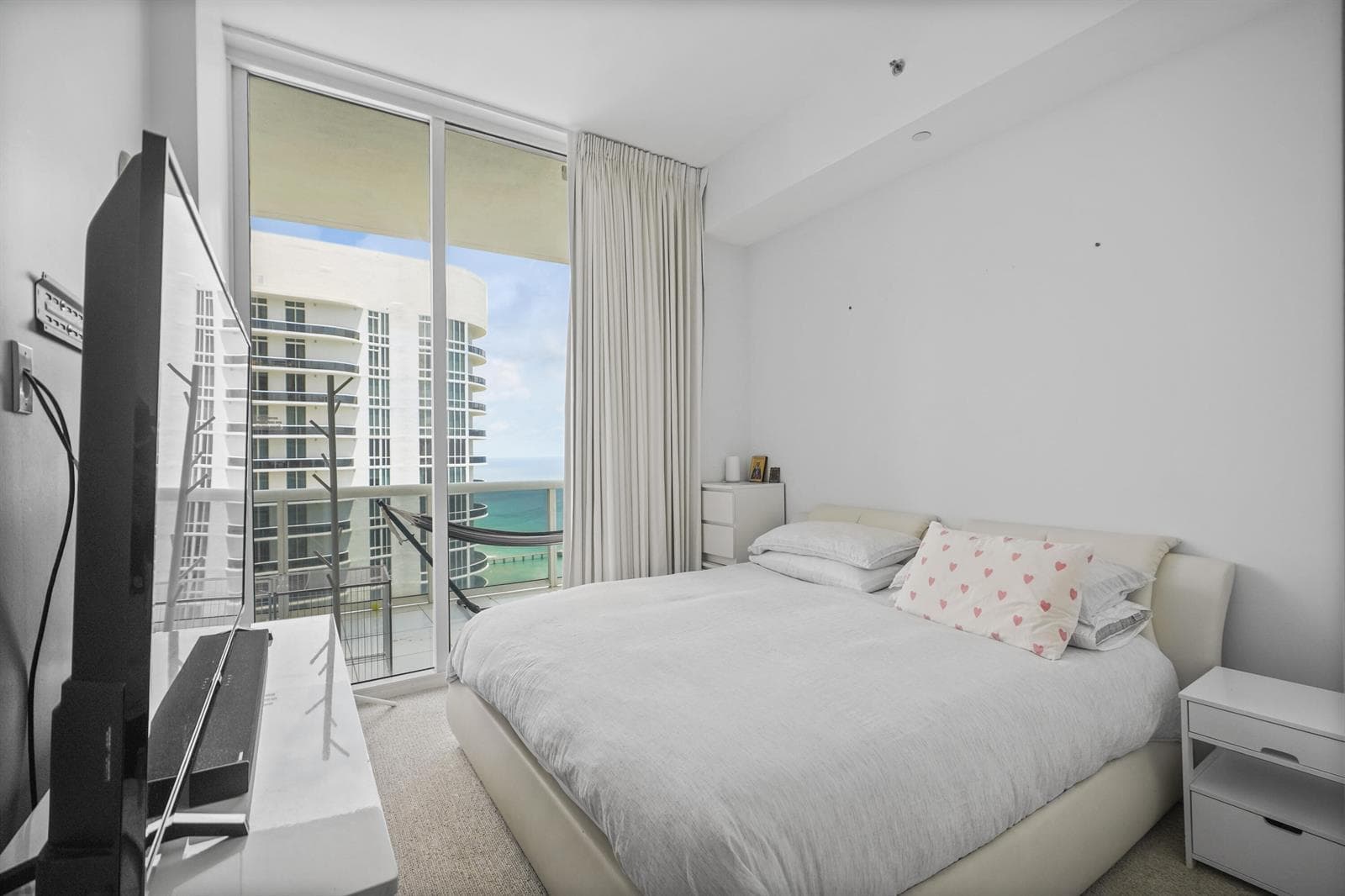 15901 Collins Avenue # 3902, Sunny Isles Beach FL 33160 — 13