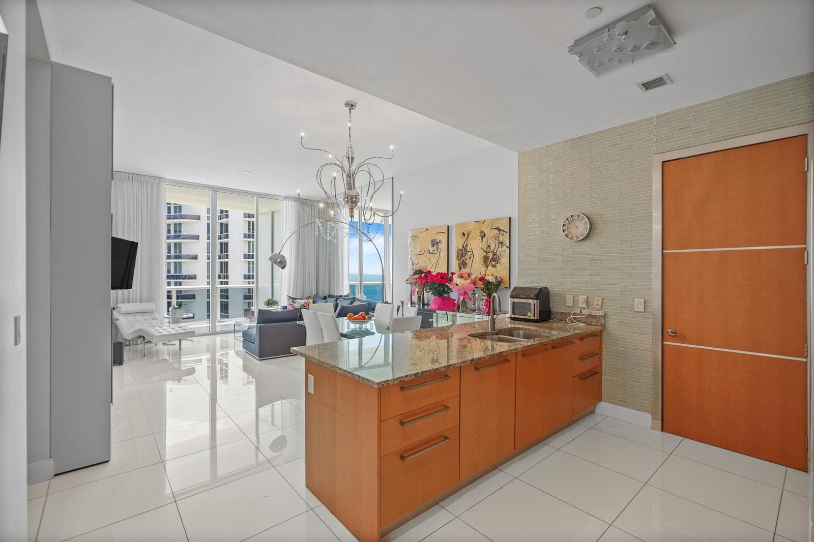 15901 Collins Avenue # 3902, Sunny Isles Beach FL 33160 — 3
