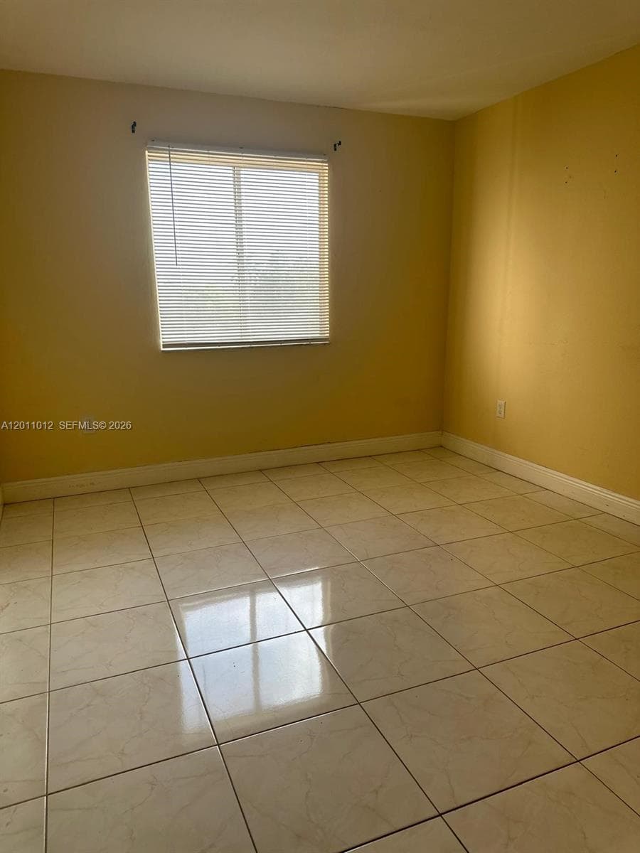 Kendall Lake Towers Condo, Miami, FL — 12