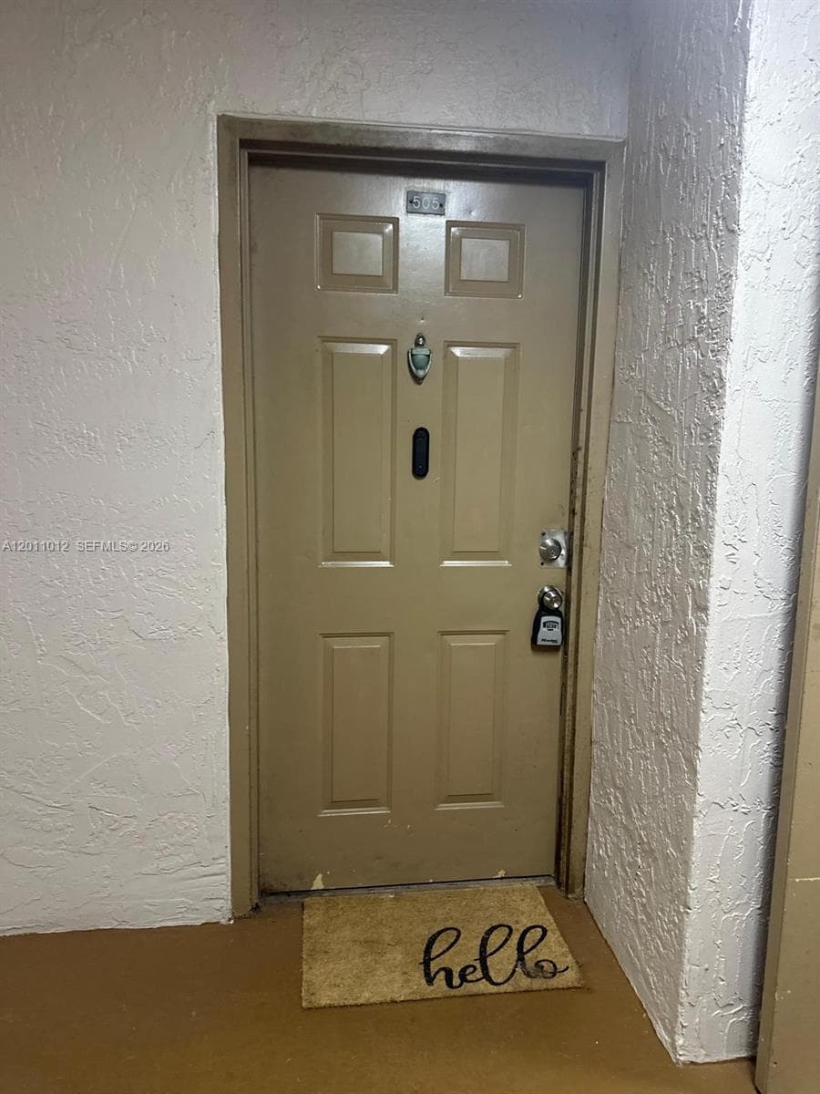 Kendall Lake Towers Condo, Miami, FL — 5