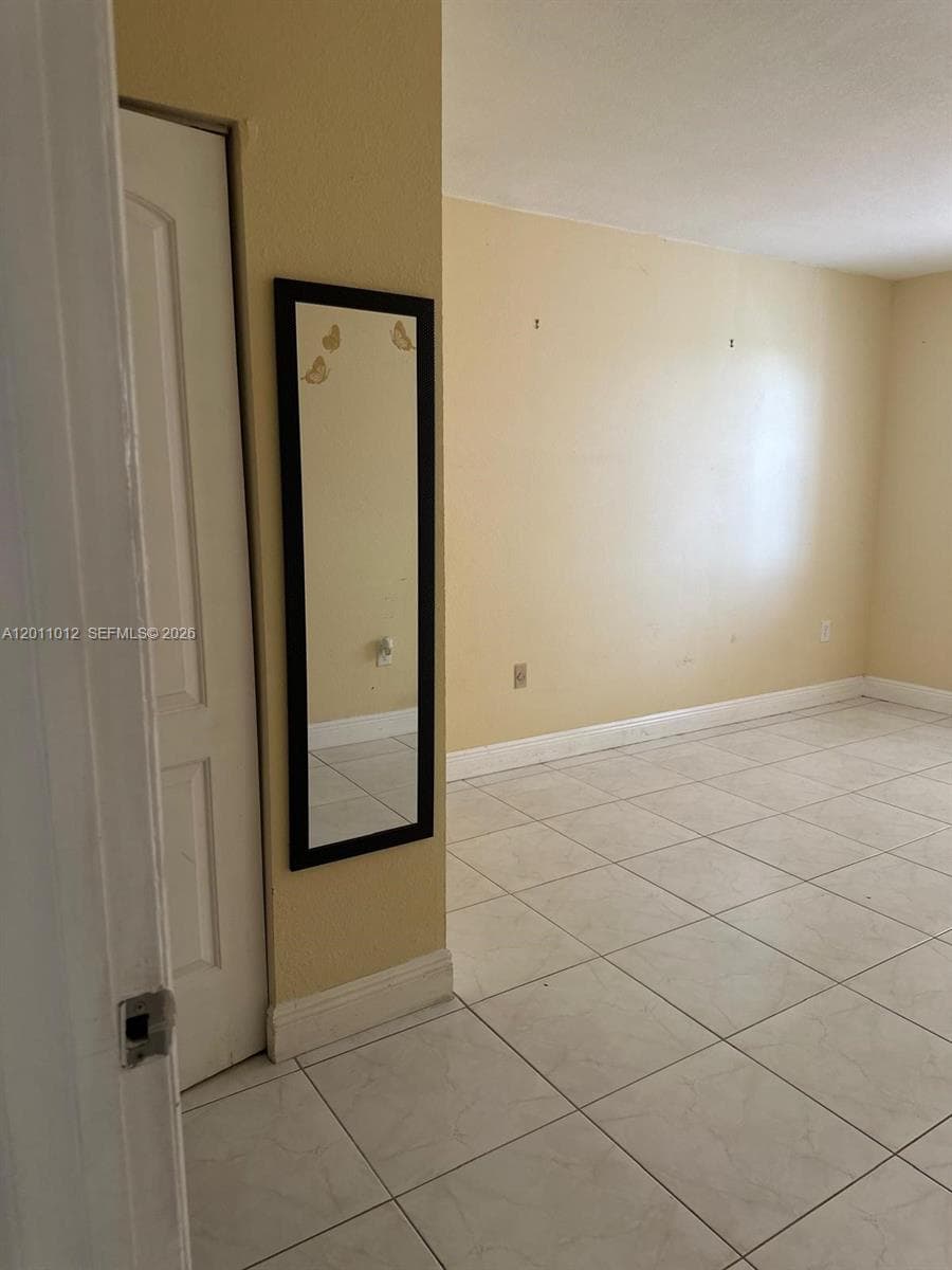 Kendall Lake Towers Condo, Miami, FL — 11