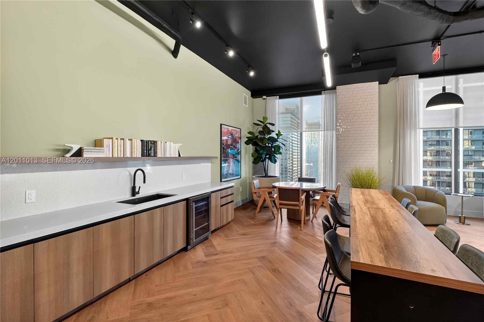 121 NE 5 St # 901A, Miami FL 33132 — 23