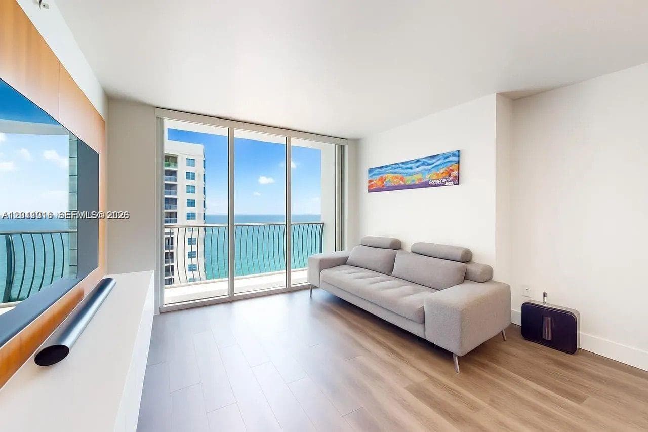 1750 N Bayshore Dr # 2803, Miami FL 33132 — 2
