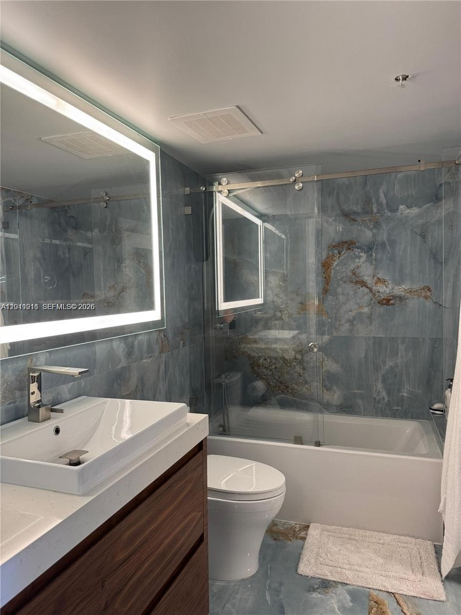 1750 N Bayshore Dr # 2803, Miami FL 33132 — 17