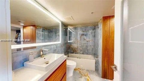 1750 N Bayshore Dr # 2803, Miami FL 33132 — 16