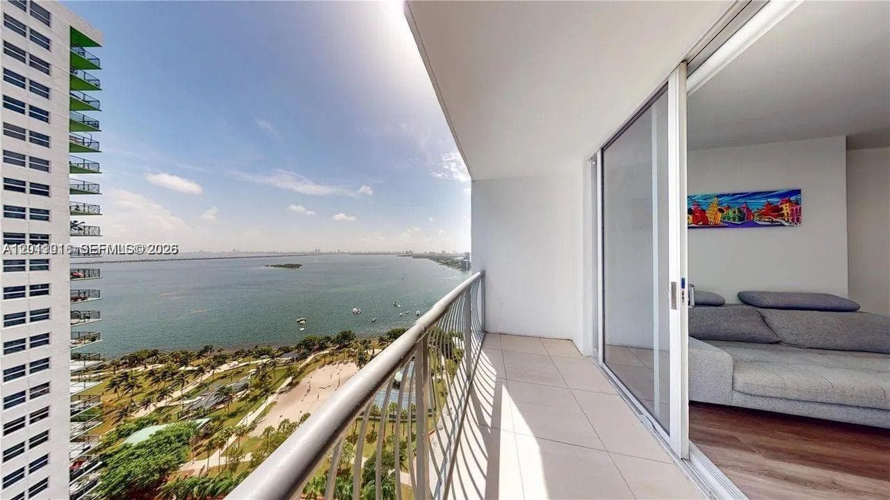 1750 N Bayshore Dr # 2803, Miami FL 33132 — 1