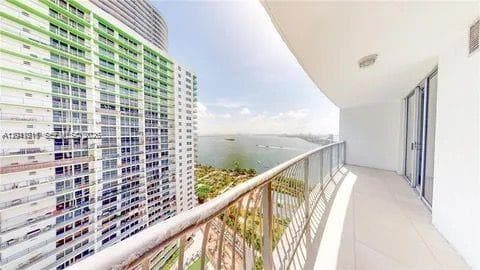 1750 N Bayshore Dr # 2803, Miami FL 33132 — 20