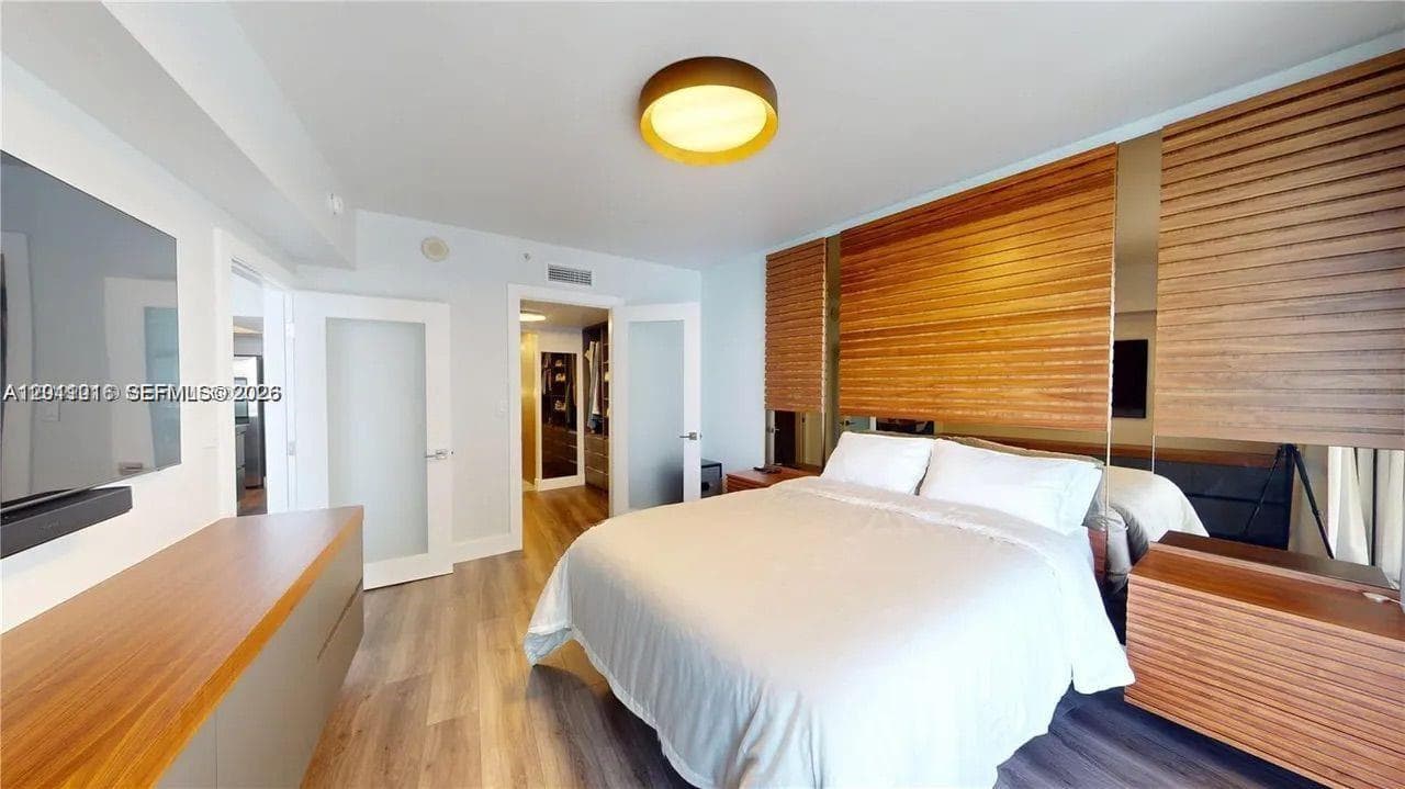1750 N Bayshore Dr # 2803, Miami FL 33132 — 14