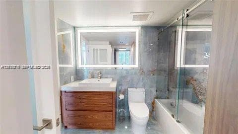 1750 N Bayshore Dr # 2803, Miami FL 33132 — 18