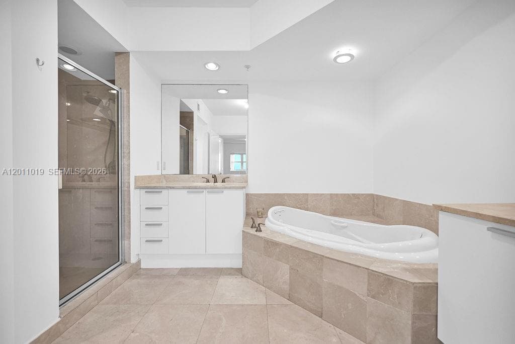 15051 Royal Oaks Ln # 1605, North Miami FL 33181 — 14