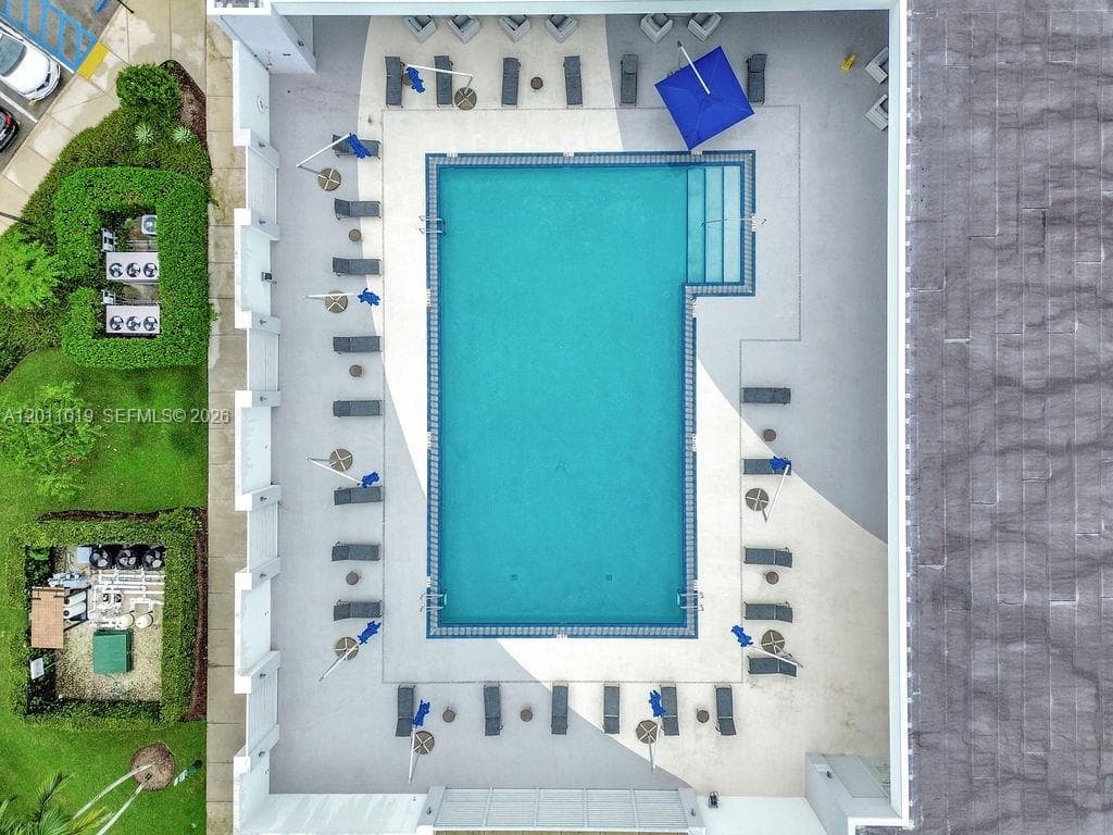 15051 Royal Oaks Ln # 1605, North Miami FL 33181 — 25