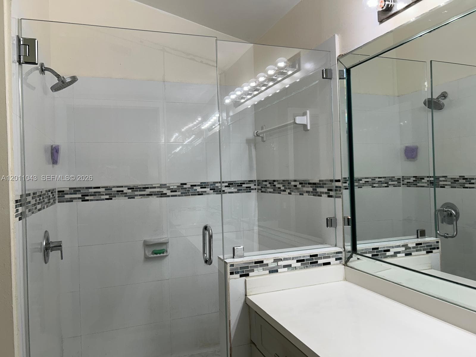 18516 NW 56th Ave, Miami Gardens FL 33055 — 25