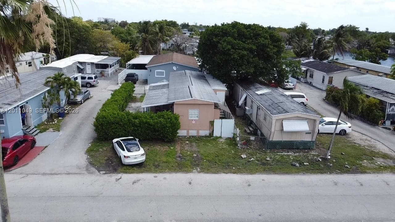 1495 SW 131st AVE, Miami FL 33184 — 18