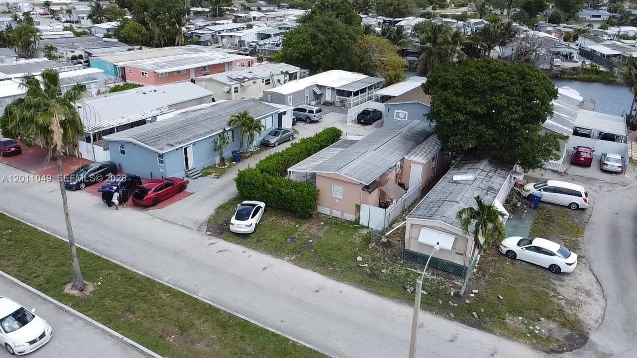 1495 SW 131st AVE, Miami FL 33184 — 19