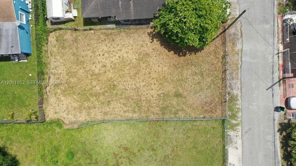 2455 NW 55th street, Miami FL 33142 — 5
