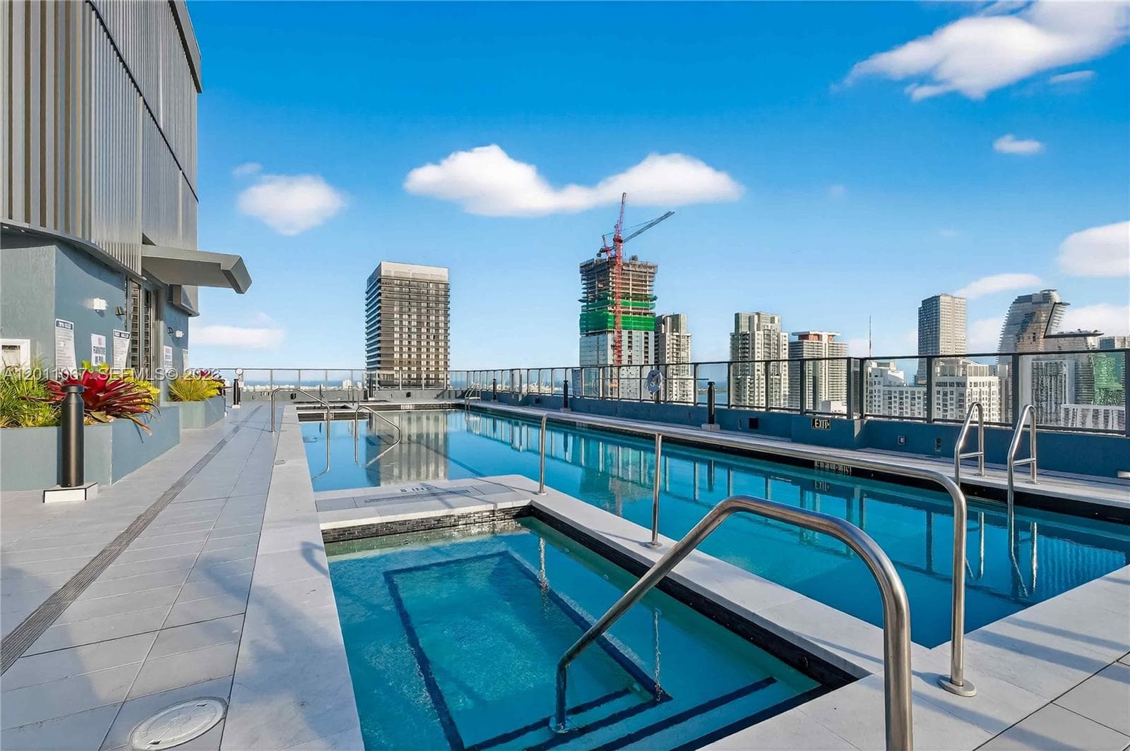 121 NE 5th ST # 712B, Miami FL 33132 — 25
