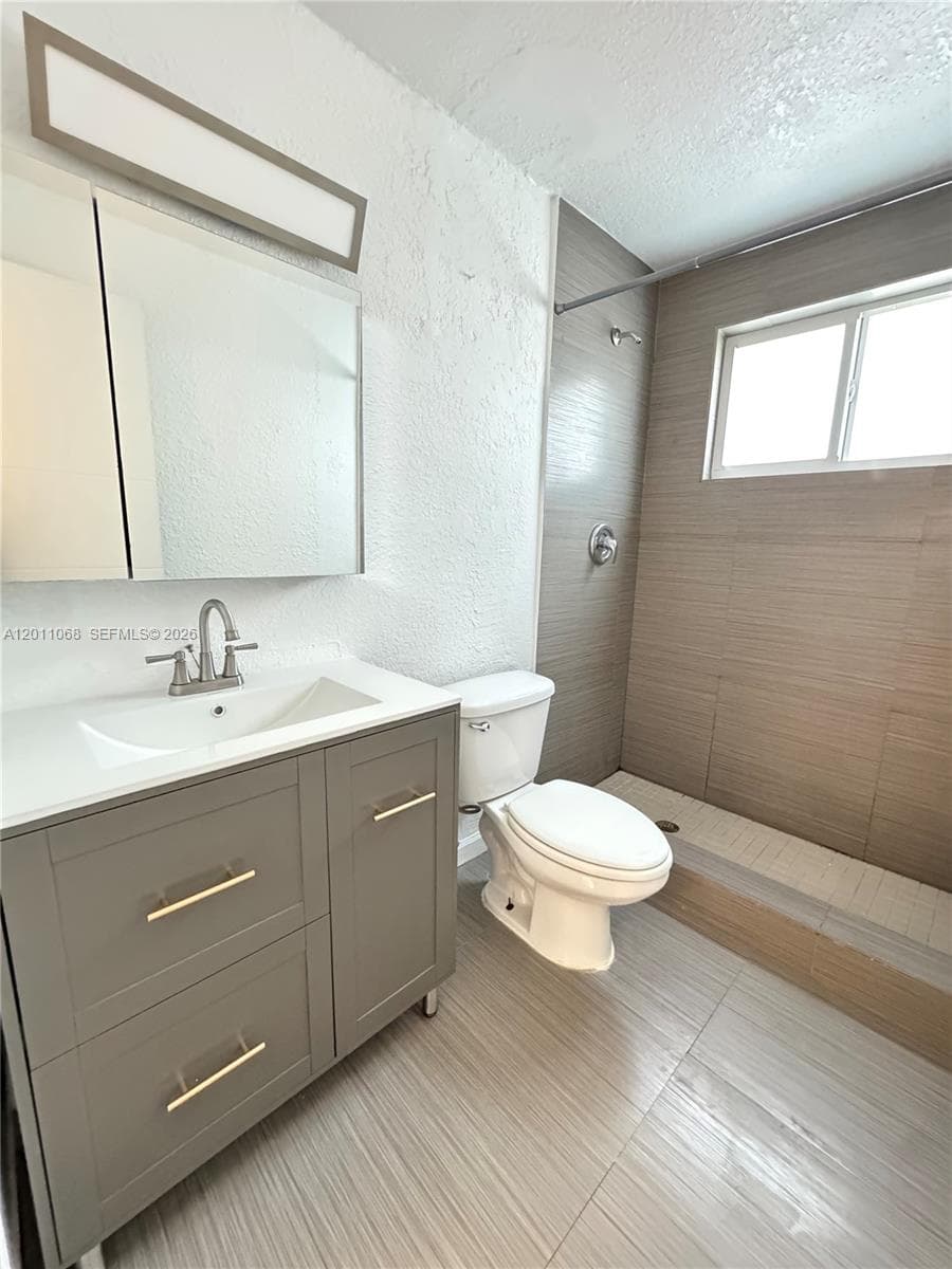 8035 Crespi Blvd # 9, Miami Beach FL 33141 — 6