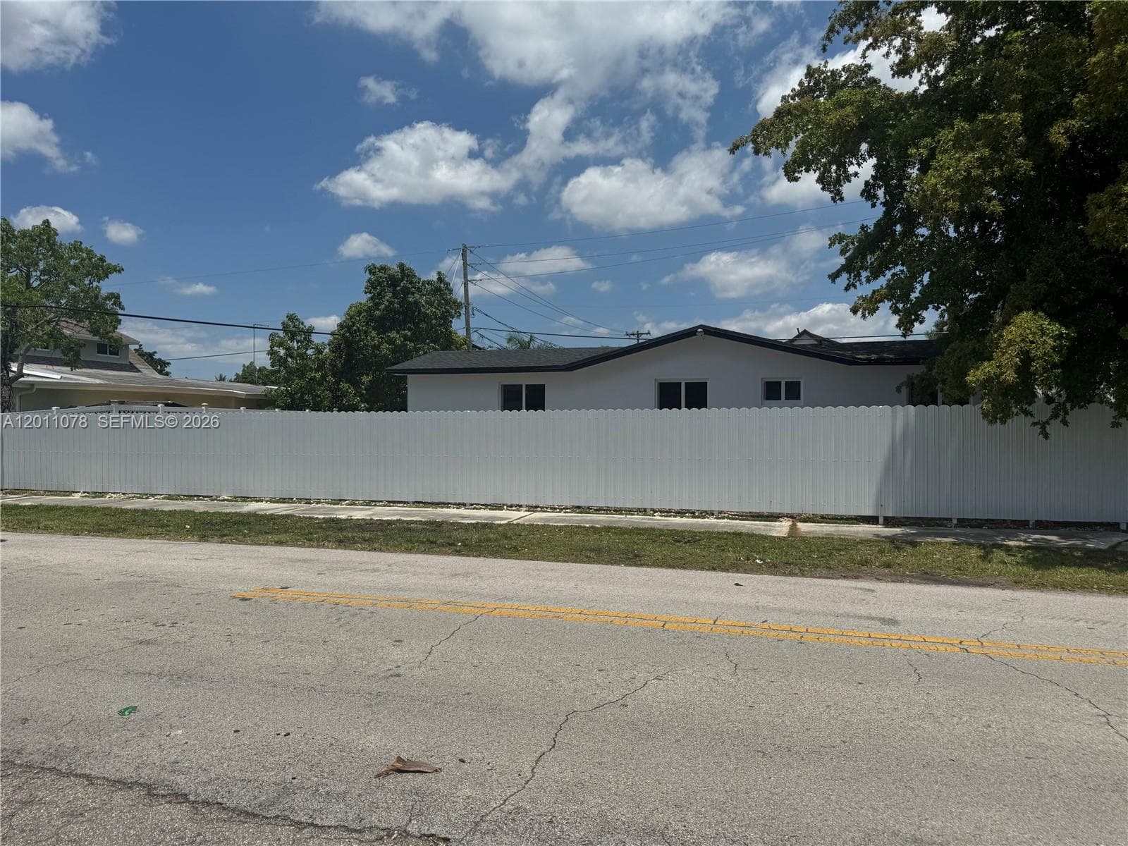 17850 SW 112th Ave, Miami FL 33157 — 20