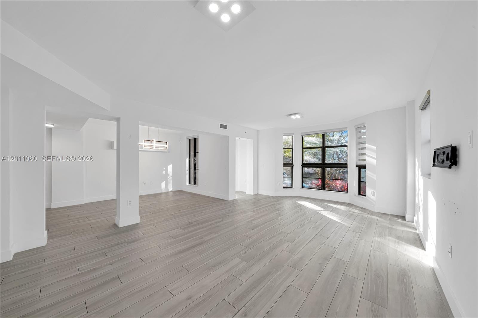 1650 Galiano St, Coral Gables FL 33134 — 6