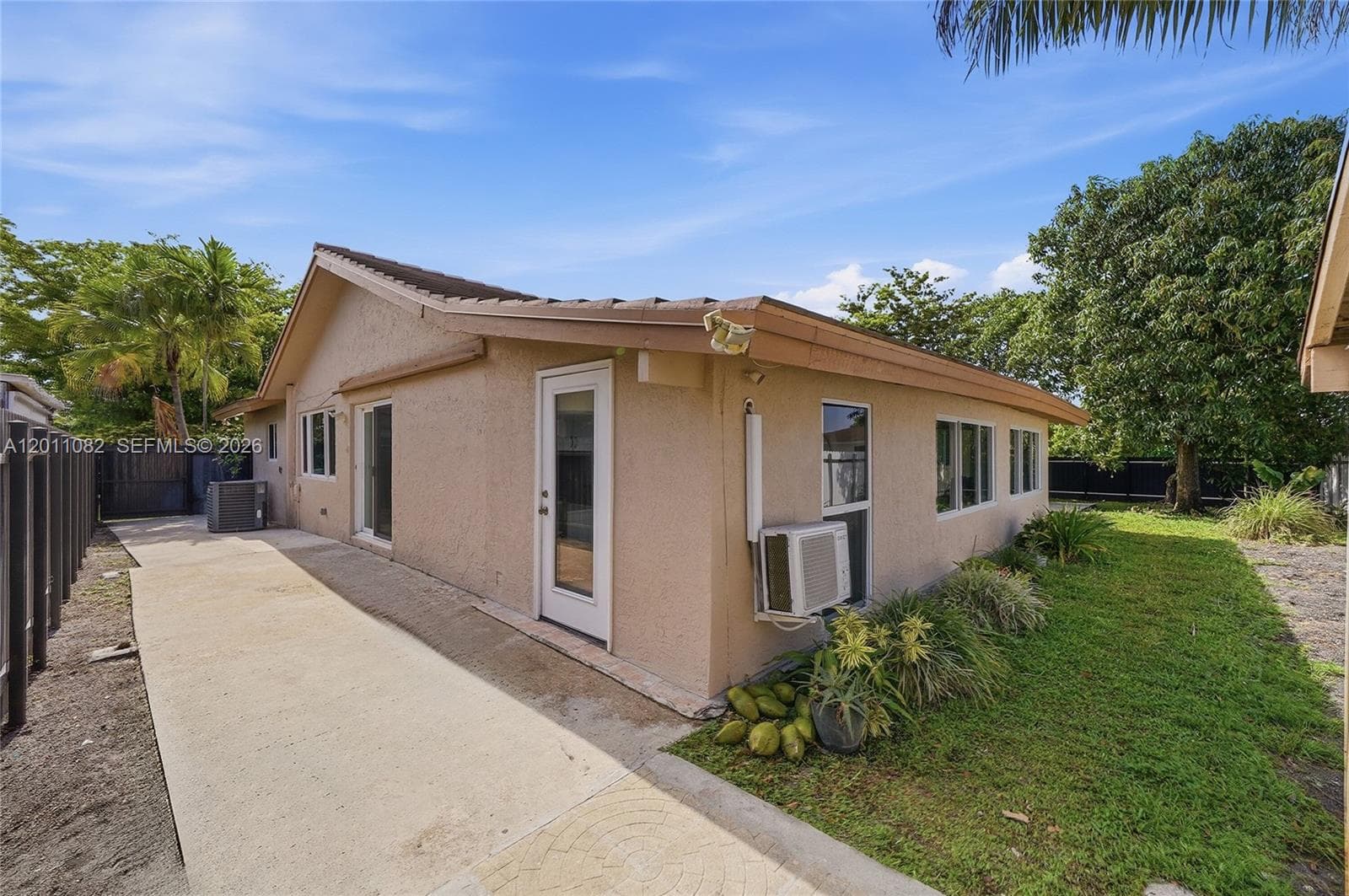 20102 NW 62nd Ave, Hialeah FL 33015 — 46