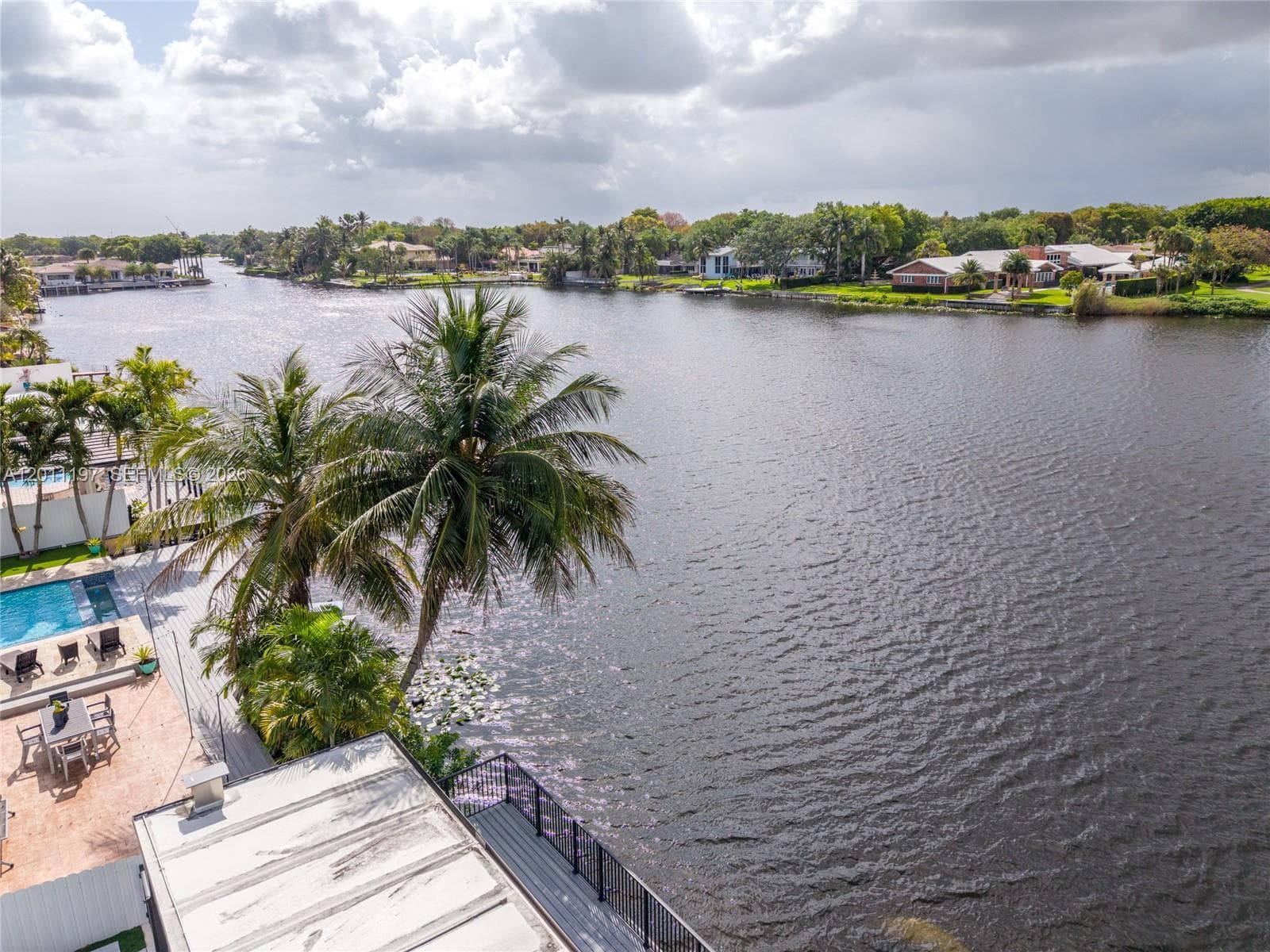 7410 Loch Ness Dr, Miami Lakes FL 33014 — 17