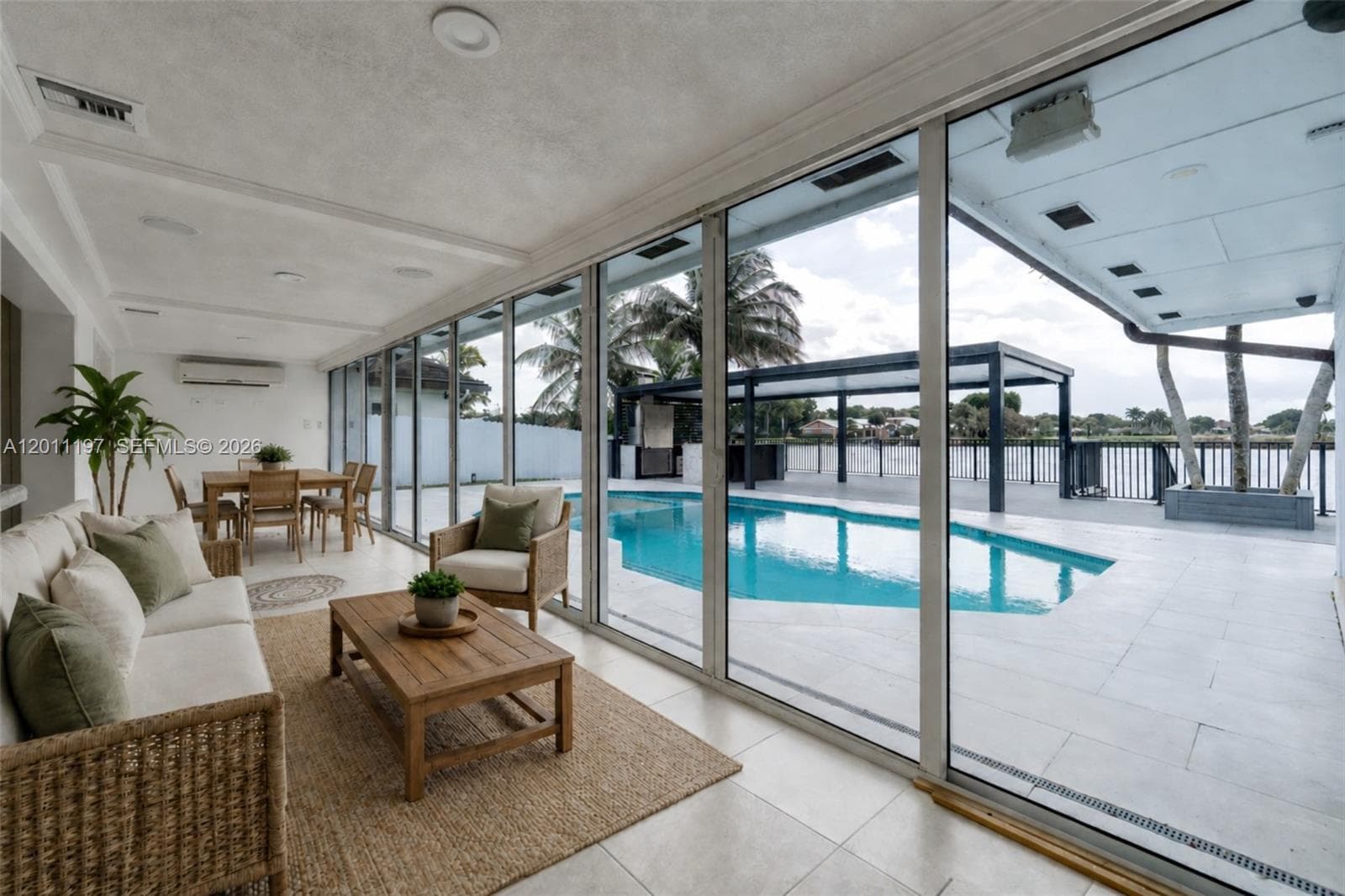 7410 Loch Ness Dr, Miami Lakes FL 33014 — 28