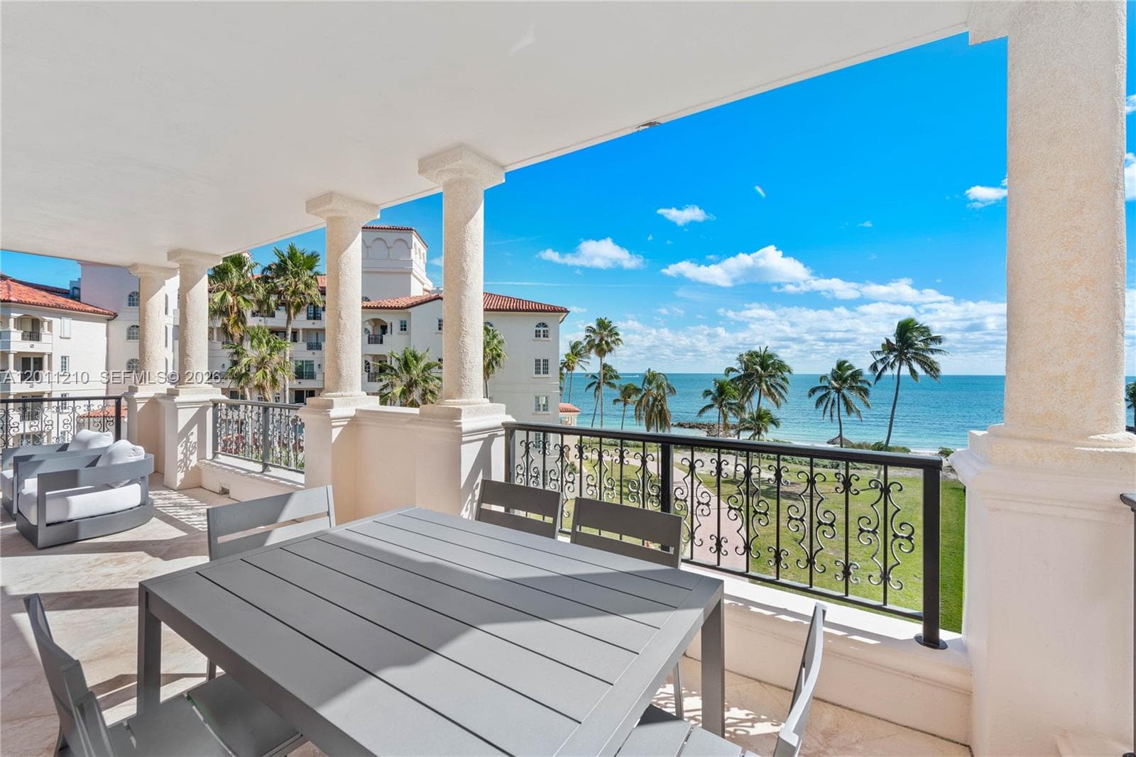 19242 Fisher Island Dr # 19242, Miami Beach FL 33109 — 35