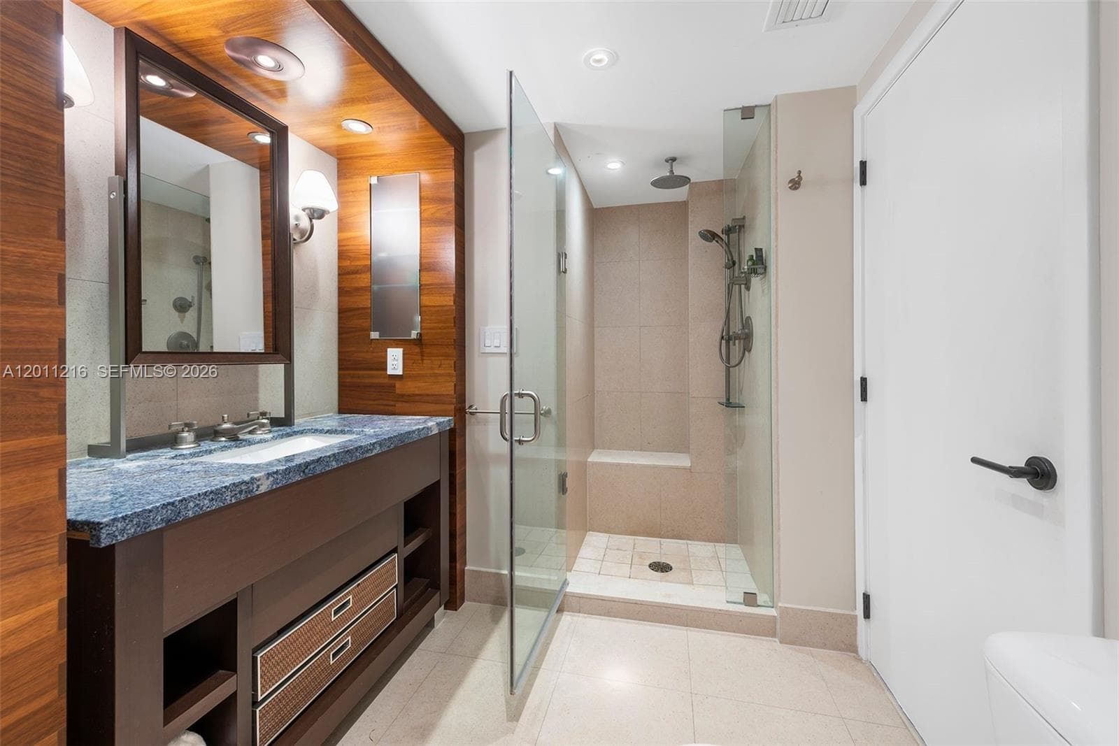 6801 Collins Ave # 1215, Miami Beach FL 33141 — 9