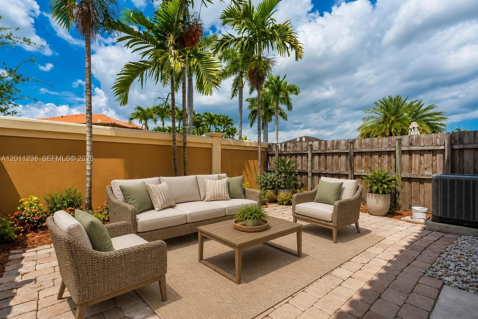 15213 SW 30th Ter, Miami FL 33185 — 2