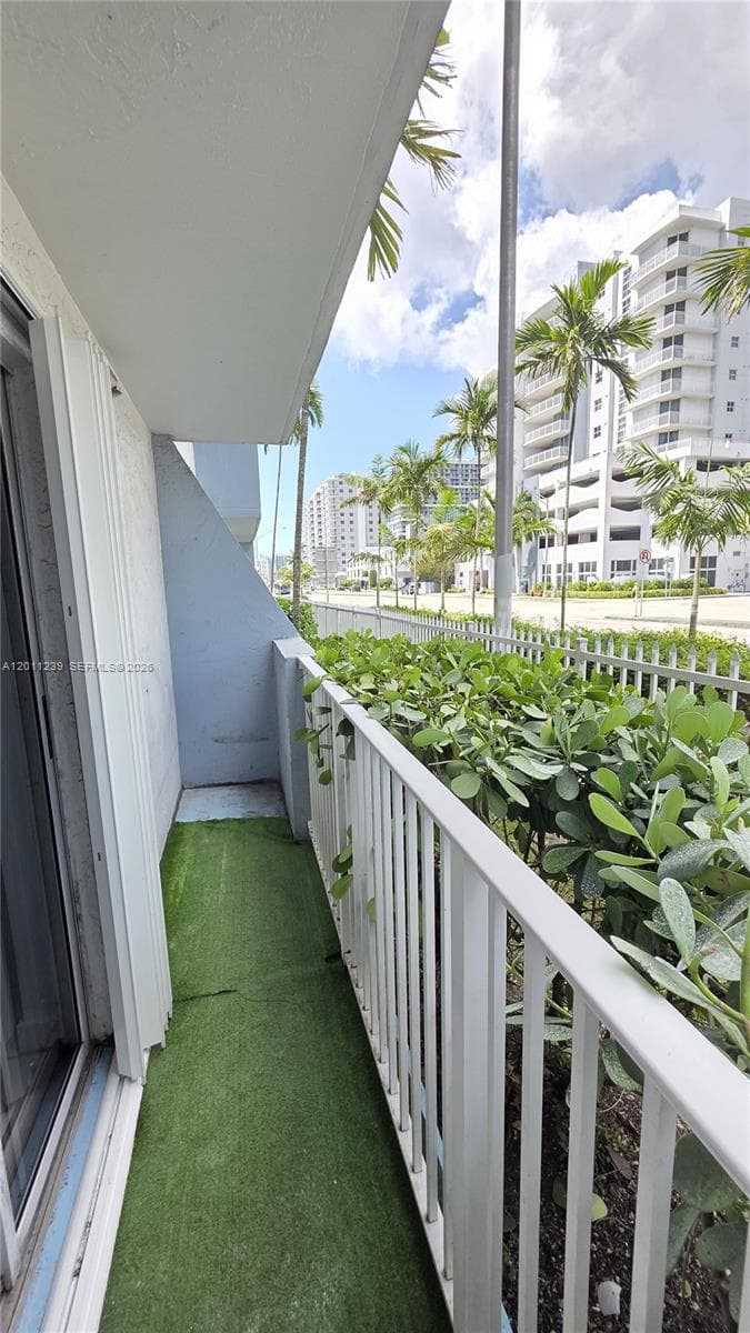 2575 SW 27th Ave # 105, Miami FL 33133 — 15