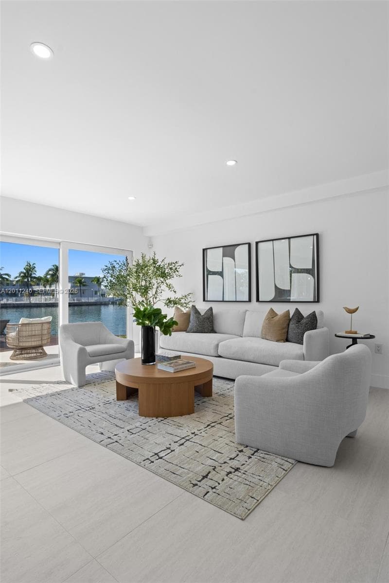 7286 Gary Ave, Miami Beach FL 33141 — 23