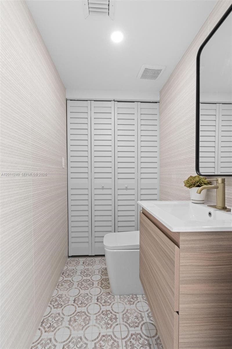 7286 Gary Ave, Miami Beach FL 33141 — 22