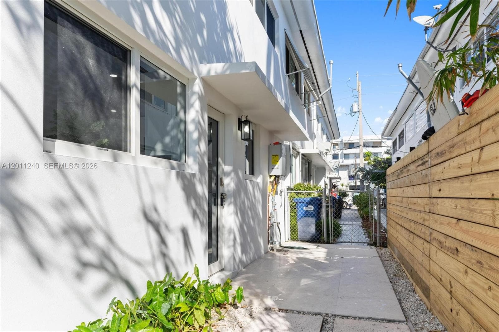 7286 Gary Ave, Miami Beach FL 33141 — 45