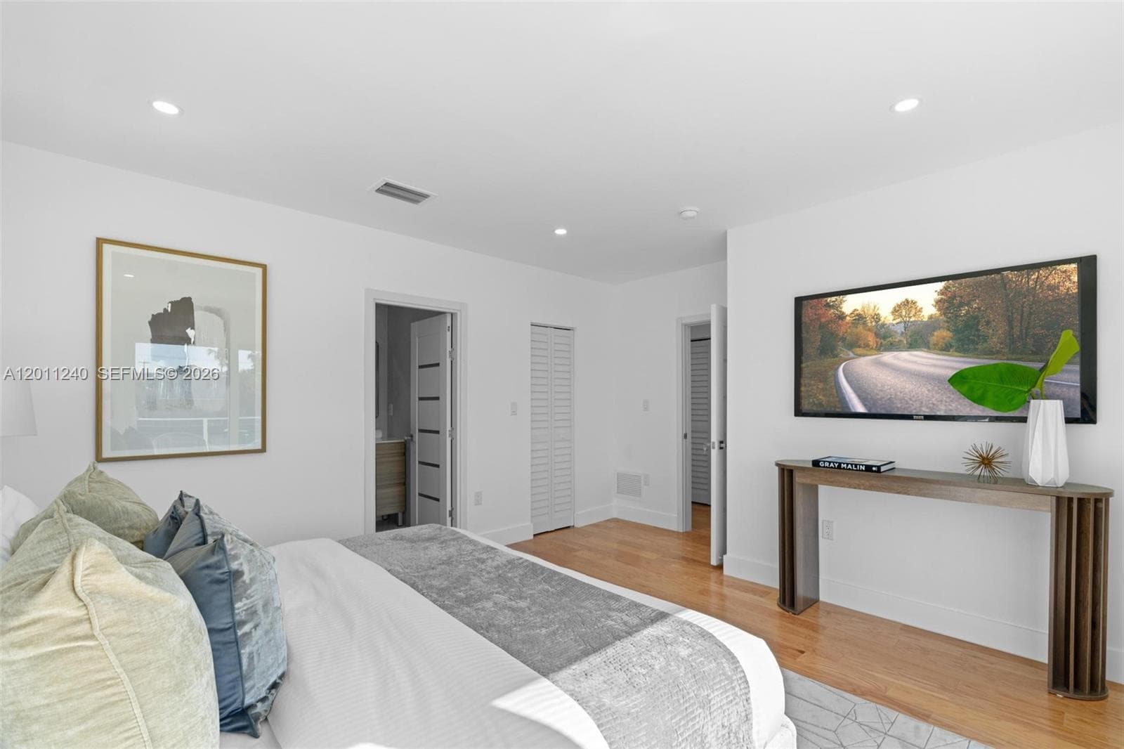 7286 Gary Ave, Miami Beach FL 33141 — 31