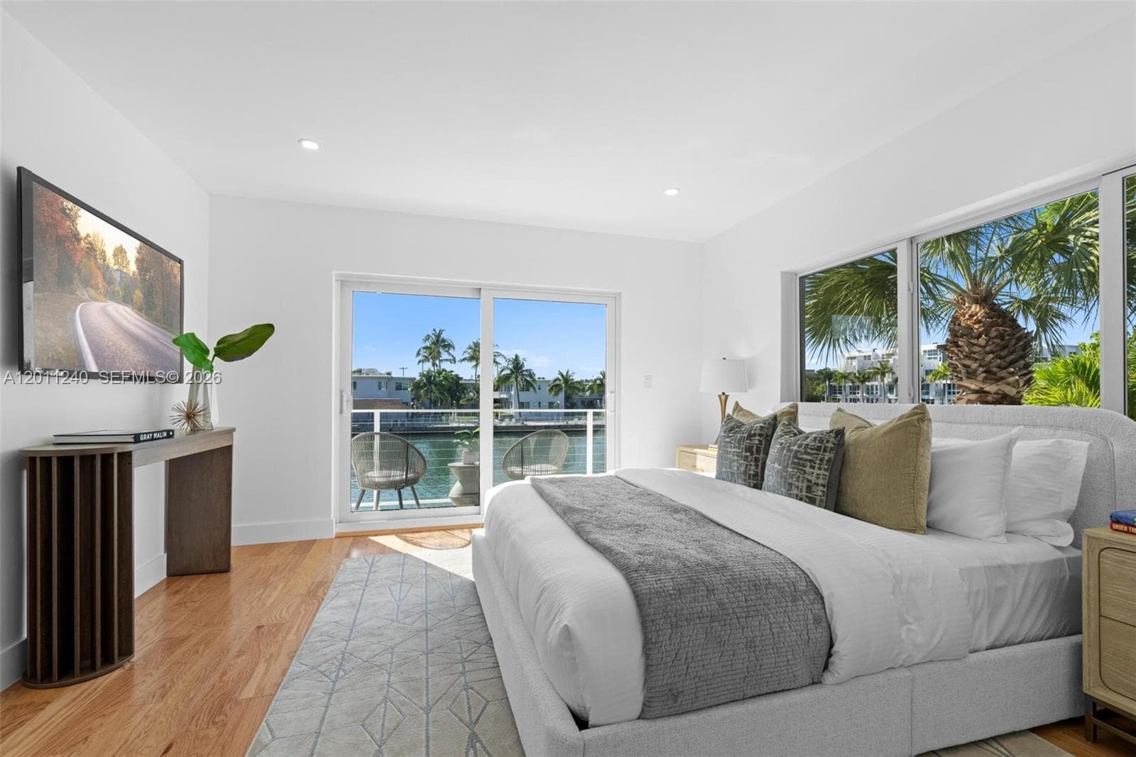 7286 Gary Ave, Miami Beach FL 33141 — 29