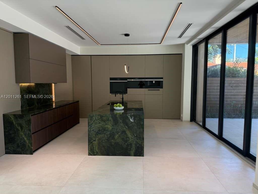 135 SW 29th Rd, Miami FL 33129 — 10