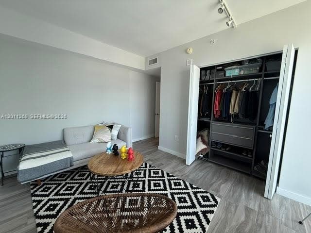 460 NE 28th St # 3408, Miami FL 33137 — 16