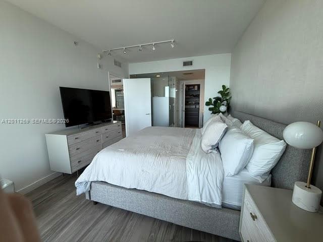 460 NE 28th St # 3408, Miami FL 33137 — 25